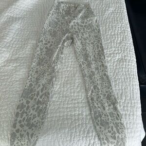 Lululemon size 2